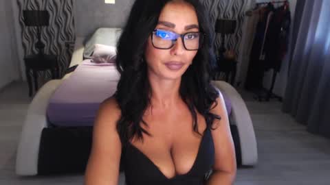Snapshot of afrodityfit chatting on September 16, 1:34 pm Afro online show from September 16, 1:34 pm