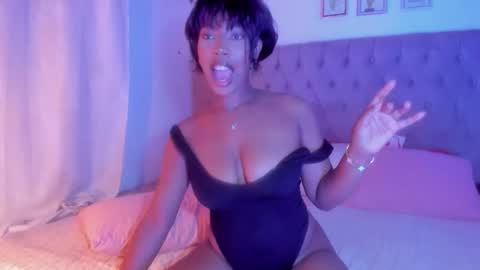 Snapshot of afrogoddes chatting on October 10, 9:03 pm afrogoddes online show from October 10, 9:03 pm