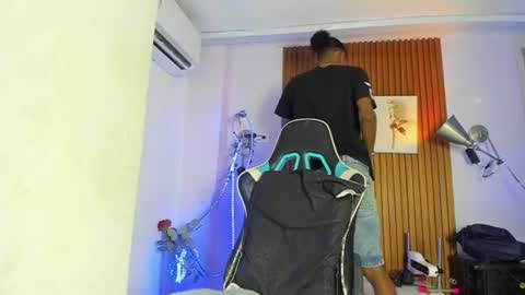 Snapshot of afrowayuu chatting on June 12, 5:56 pm afrowayuu online show from June 12, 5:56 pm