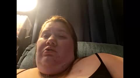 Snapshot of afterhoursangle35 chatting on March 18, 1:20 am Babygirls353637 online show from March 18, 1:20 am