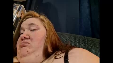 Snapshot of afterhoursangle35 chatting on March 20, 12:48 am Babygirls353637 online show from March 20, 12:48 am