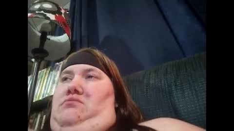 Snapshot of afterhoursangle35 chatting on March 21, 8:19 am Babygirls353637 online show from March 21, 8:19 am