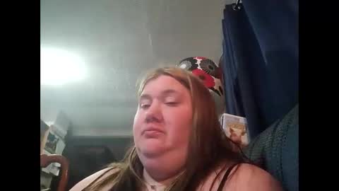 Snapshot of afterhoursangle35 chatting on April 2, 1:58 am Babygirls353637 online show from April 2, 1:58 am