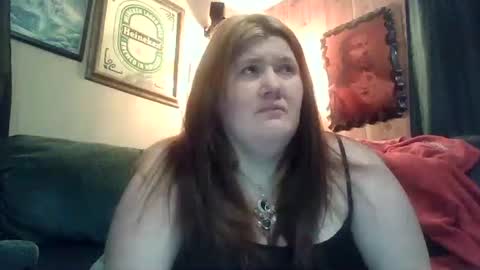 Snapshot of afterhoursangle35 chatting on April 15, 12:50 am Babygirls353637 online show from April 15, 12:50 am