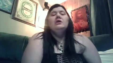Snapshot of afterhoursangle35 chatting on May 6, 4:19 am Babygirls353637 online show from May 6, 4:19 am