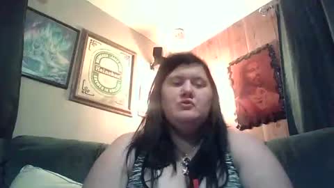 Snapshot of afterhoursangle35 chatting on May 7, 3:23 am Babygirls353637 online show from May 7, 3:23 am