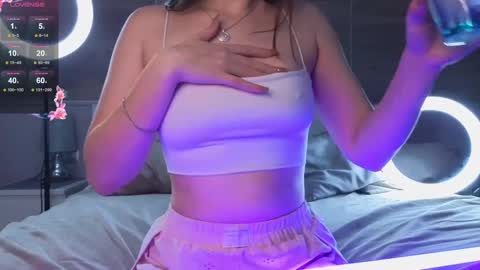 Anna online show from March 9, 3:16 pm