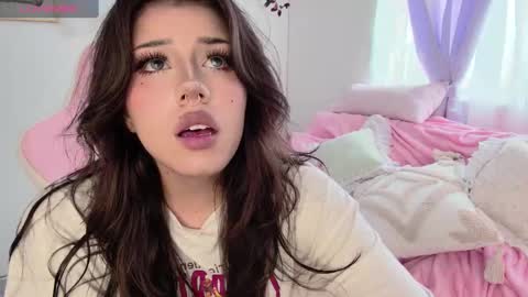 Snapshot of ag4ta_ chatting on February 4, 9:31 pm Agata online show from February 4, 9:31 pm