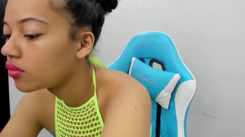 A G A T A  online show from November 14, 12:37 pm