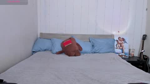 Snapshot of agata_cherry chatting on September 11, 3:50 am Eva online show from September 11, 3:50 am