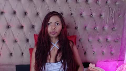 Snapshot of agata_grubisic chatting on February 25, 11:00 pm Agata grubisic online show from February 25, 11:00 pm