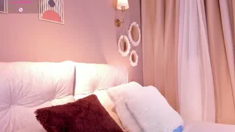 Snapshot of agata_laurent_ chatting on June 23, 12:41 am Agata Lauret online show from June 23, 12:41 am