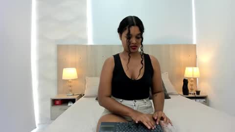Agata Ortiz online show from January 30, 2:25 pm