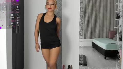 Agatadelphine online show from September 24, 1:58 pm