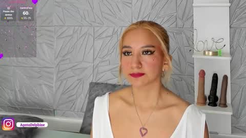 Agatadelphine online show from November 5, 1:22 pm