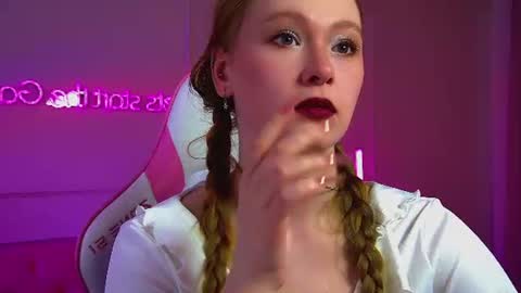 Snapshot of agatafoxley chatting on June 11, 7:06 am AgataFoxley online show from June 11, 7:06 am