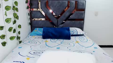 johana online show from November 20, 5:12 pm