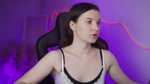 Snapshot of agatawillis chatting on April 3, 10:46 am Agata online show from April 3, 10:46 am