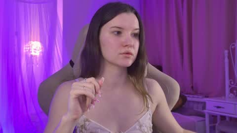 Snapshot of agatawillis chatting on April 6, 4:43 am Agata online show from April 6, 4:43 am