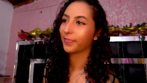 Snapshot of agatha_collinss chatting on January 3, 7:18 pm Val inst agatha clls online show from January 3, 7:18 pm