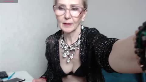 Snapshot of agatha_moore_ chatting on April 3, 2:15 pm Agatha online show from April 3, 2:15 pm