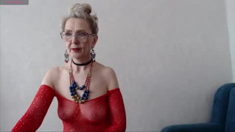 Snapshot of agatha_moore_ chatting on April 14, 3:34 am Agatha online show from April 14, 3:34 am
