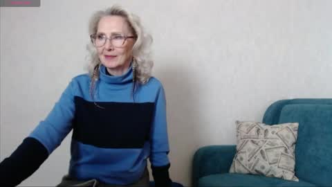 Snapshot of agatha_moore_ chatting on April 18, 7:07 pm Agatha online show from April 18, 7:07 pm