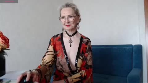 Snapshot of agatha_moore_ chatting on May 1, 1:54 am Agatha online show from May 1, 1:54 am