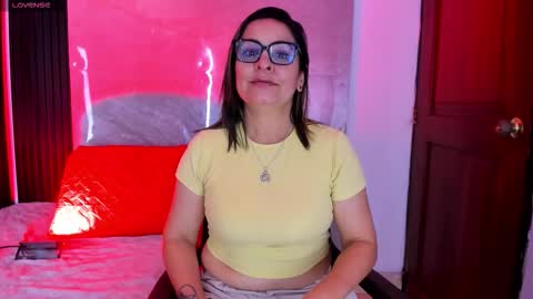 Snapshot of agatha_pleasure chatting on February 12, 11:49 am agatha_pleasure online show from February 12, 11:49 am