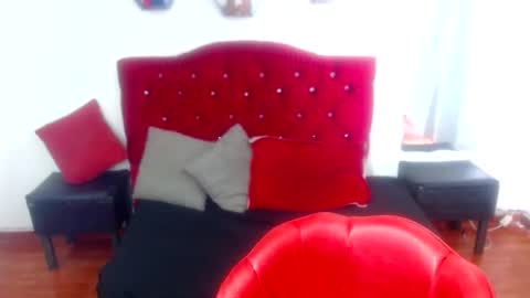 Snapshot of agatha_prime chatting on January 19, 4:36 pm CAROLINA online show from January 19, 4:36 pm