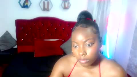 Snapshot of agatha_prime chatting on January 25, 9:35 pm CAROLINA online show from January 25, 9:35 pm