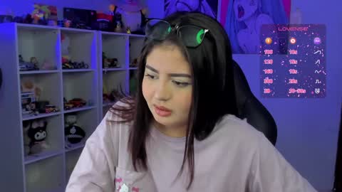 Cat online show from December 2, 7:14 am