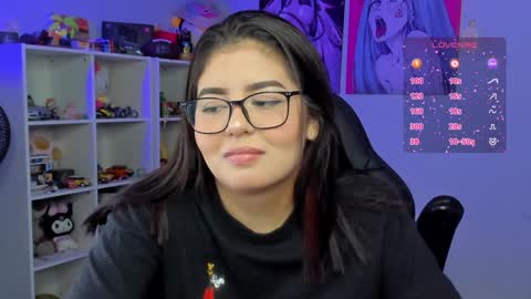 Cat online show from December 14, 8:02 am