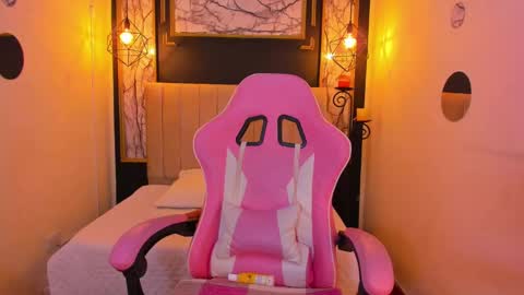 agatha online show from March 4, 12:18 am