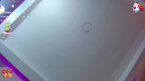 Snapshot of agatha_russh_ chatting on December 12, 9:40 am LUNNA online show from December 12, 9:40 am