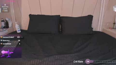 Snapshot of agatha_steel20 chatting on March 11, 10:42 pm Agatha Steel online show from March 11, 10:42 pm