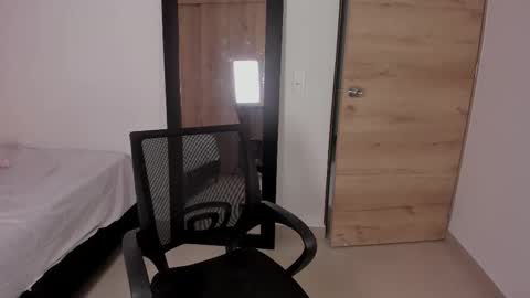 Agatha vixen  online show from December 16, 11:10 pm