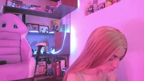 Camila     2 online show from January 17, 8:11 pm