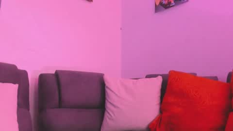 Camila     2 online show from January 24, 11:34 pm