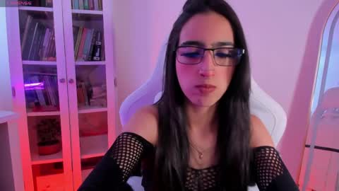 Snapshot of agathablair4 chatting on May 22, 12:11 pm agathablair4 online show from May 22, 12:11 pm