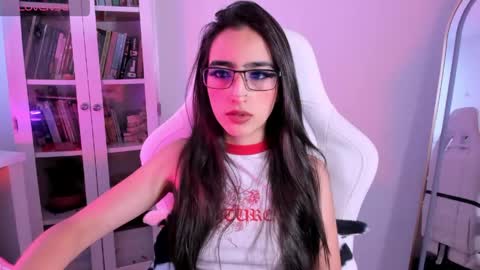 Snapshot of agathablair4 chatting on May 25, 6:58 pm agathablair4 online show from May 25, 6:58 pm