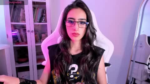 Snapshot of agathablair4 chatting on May 27, 11:51 am agathablair4 online show from May 27, 11:51 am