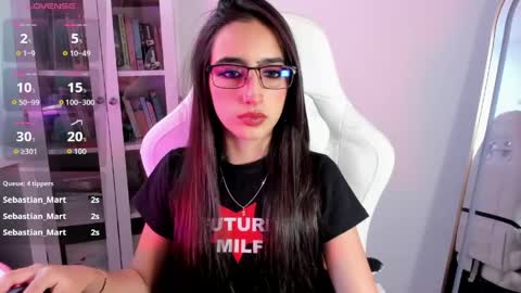 Snapshot of agathablair4 chatting on June 5, 1:39 pm agathablair4 online show from June 5, 1:39 pm