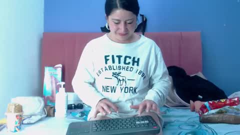 agathacorlincm101 online show from March 7, 12:58 am