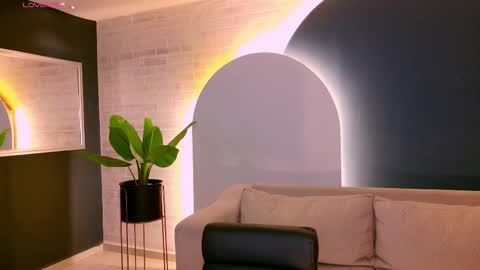 Agatha online show from November 3, 8:21 pm