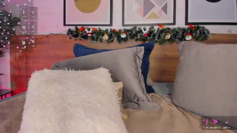    online show from December 15, 4:18 am