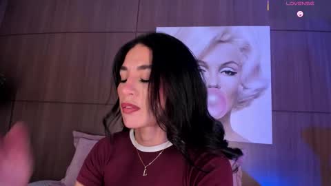 Snapshot of agattaduque chatting on March 14, 11:32 pm online show from March 14, 11:32 pm