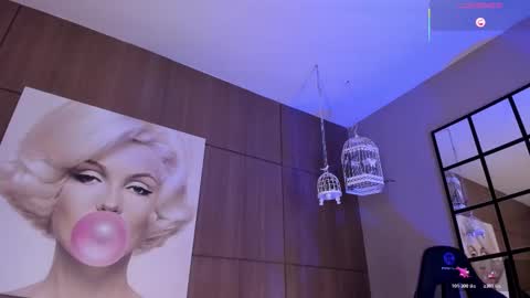 Snapshot of agattaduque chatting on March 26, 12:06 am online show from March 26, 12:06 am