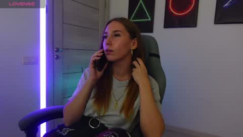 Agelina Lilly Laura online show from September 13, 1:55 pm