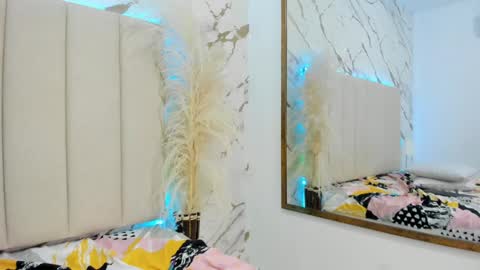 Snapshot of aggy_castel chatting on November 13, 1:54 pm Aggy online show from November 13, 1:54 pm